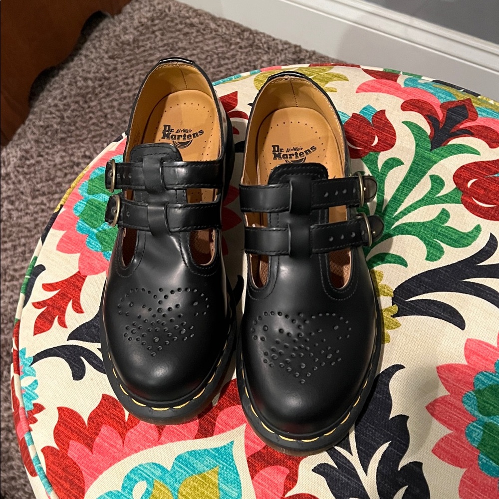 Dr. Martens Classic Black Flats